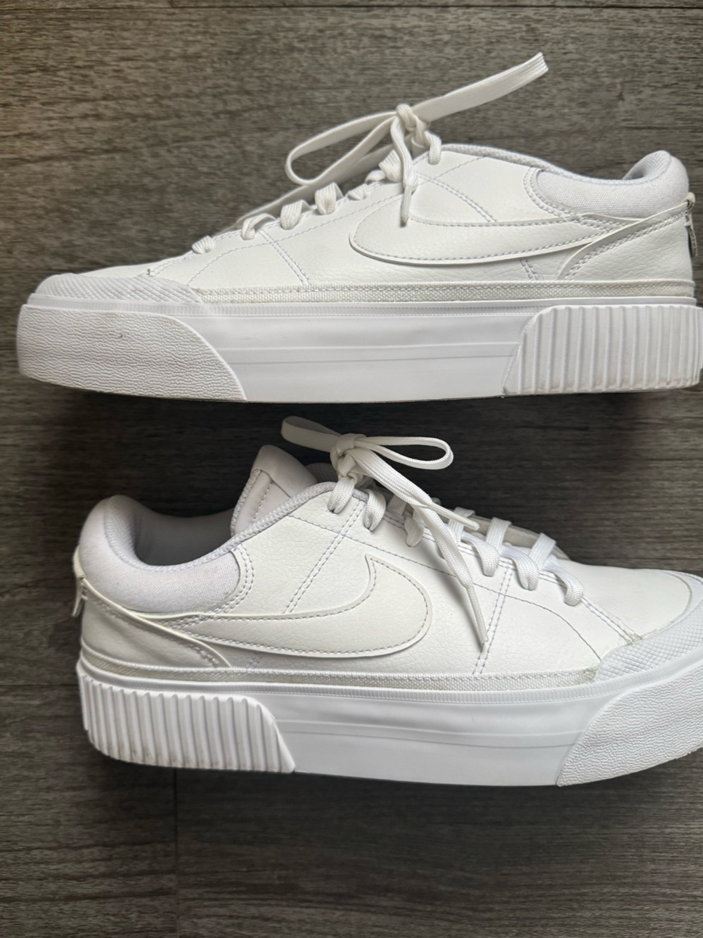 Nike Women's Court Legacy Lift Shoes
Size 10 - Picture 2 of 8